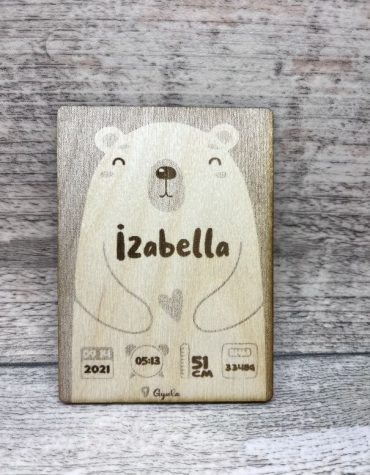 Újszülött baba adattábla (macis)